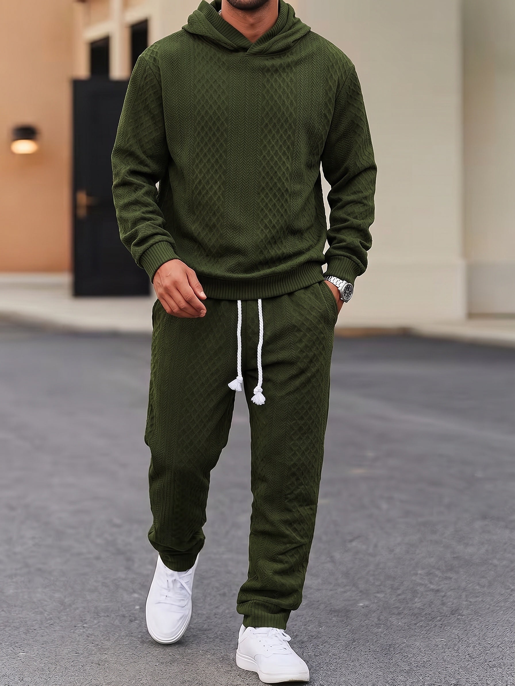 Zweiteiler in Struktur-Jacquard: Kapuzenpullover & Jogginghose